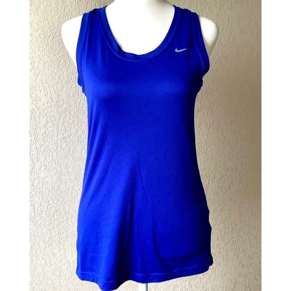 Nike Dri-Fit Sleeveless Active Top - small